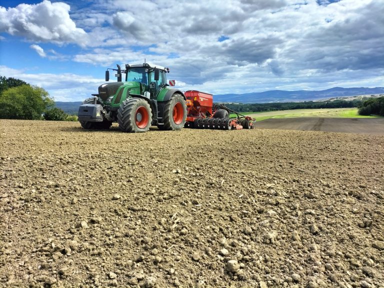 Howa-Tech Bearings_Agriculture Applications